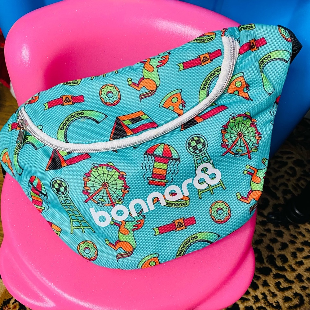 2018 Bonnaroo Music Festival Adjustable crossbody/Fanny Hip Pack Swag Bag